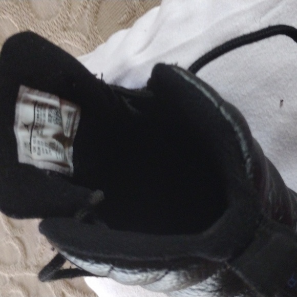 BOYS Shoes by MICHAEL JORDAN - Picture 14 of 15